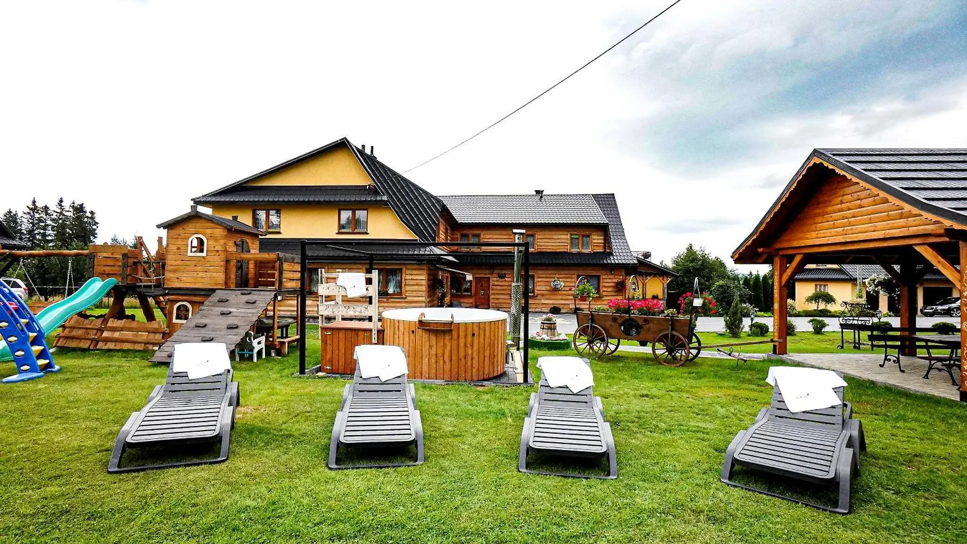Bed and Breakfast Gosciniec Kukulka Z Jacuzzi Zakopane 0*,  Polen